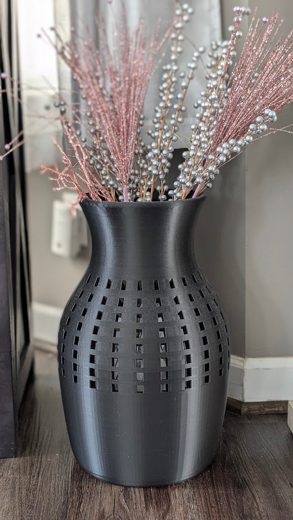 Toa Vase
